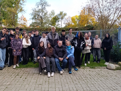 Žáci třídy 2. I pomáhali v rámci projektu 72 hodin